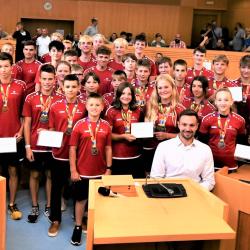 Kraj ocenil medailisty z Her X. letní olympiády dětí a mládeže ČR. Jihočeši získali celkem 44 cenných kovů a obsadili sedmé místo.