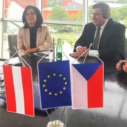 Po 22 letech a na stejném místě si znovu česká a rakouská strana řekly „ano“.