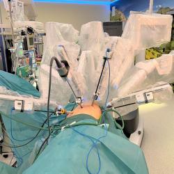 Českobudějovická nemocnice provedla první roboticky asistovanou operaci srdce.