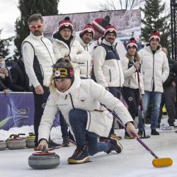 Evu Adamczykovou přivítali fanoušci na Olympijském festivalu.