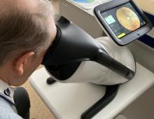 Zrak diabetiků vyšetřují ve Strakonicích za pomoci umělé inteligence.