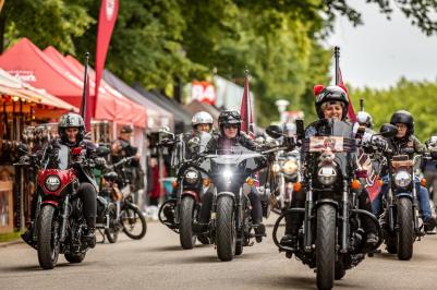 Jižní Čechy ze sedla motorky: Šest tras, tisíc kilometrů zážitků a oslava 125 let legendy Indian Motorcycle.